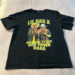 Lil Nas X Billy Ray Cyrus Old Town Road graphic t-shirt size M